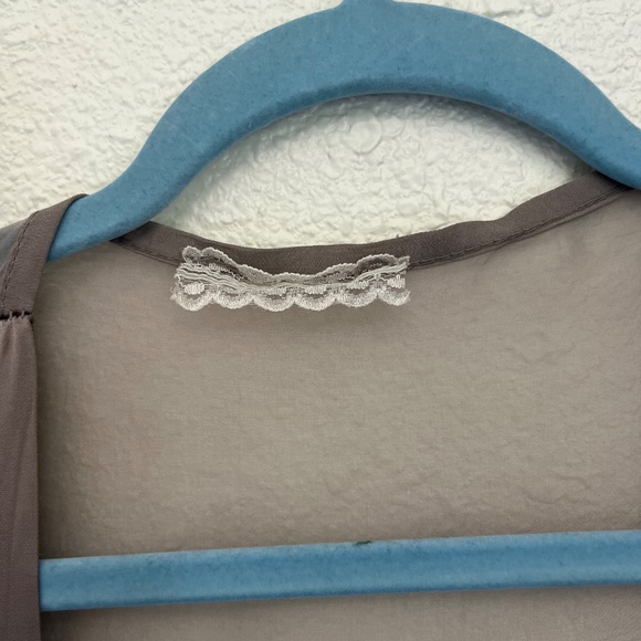 . Italian Silk Dress and Kimono Cape: Refined Elegance - Picture 7 of 13